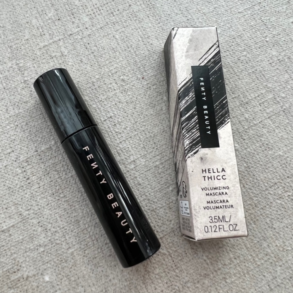 ❤️3 for $25❤️ Fenty Beauty by Rihanna Hella Thicc Volumizing Mascara mini - Picture 6 of 6